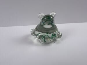 VINTAGE GLASS ART FROG PAPERWEIGHT CLEAR GREEN SWIRL (Possibly Enesco)